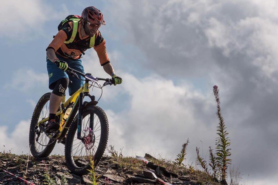 mounbiking